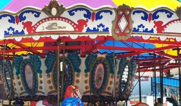 Ev (Love Shack)
