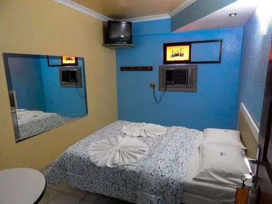 Standard Tek Büyük Yataklı Oda