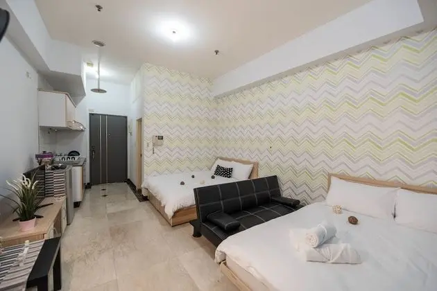 Dört Kişilik Oda, Balkon, Avlu Manzaralı