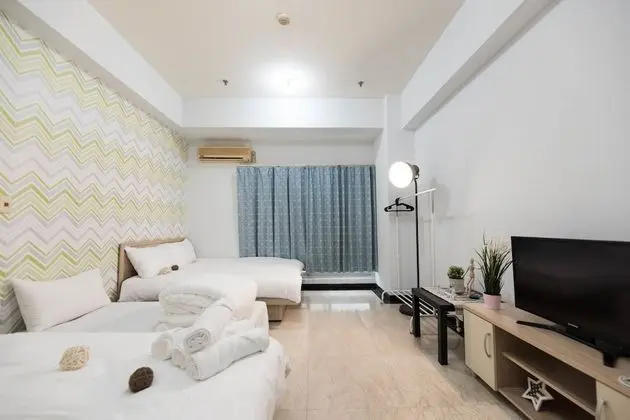 Dört Kişilik Oda, Balkon, Avlu Manzaralı