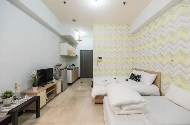 Dört Kişilik Oda, Balkon, Avlu Manzaralı