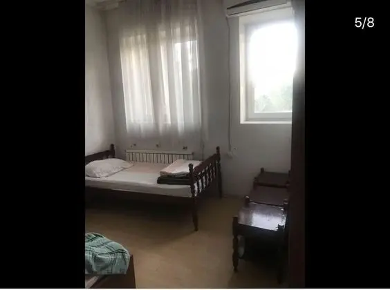 Basic Tek Büyük veya İki Ayrı Yataklı Oda, Ortak Banyo