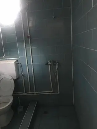 Basic Tek Büyük veya İki Ayrı Yataklı Oda, Ortak Banyo