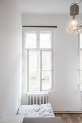 Standard Ortak Ranzalı Oda, Sadece erkekler için, Sigara İçilmez