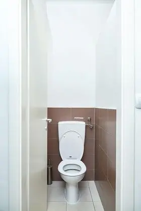 Standard Ortak Ranzalı Oda, Sadece erkekler için, Sigara İçilmez