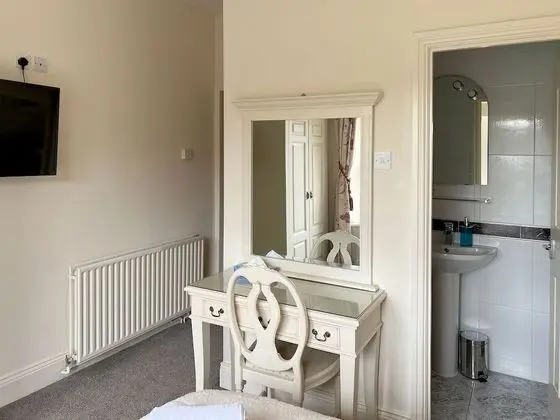 Comfort Tek Büyük Yataklı Oda