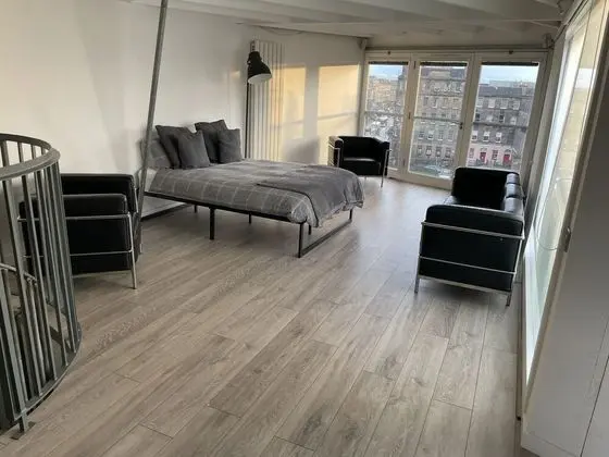 Apart Daire, 1 Büyük (Queen) Boy Yatak