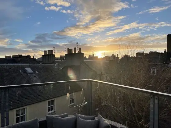 Apart Daire, 1 Büyük (Queen) Boy Yatak