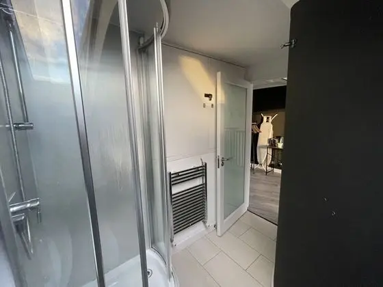 Apart Daire, 1 Büyük (Queen) Boy Yatak