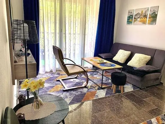 Apart Daire, 1 Büyük (Queen) Boy Yatak