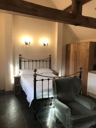 Kır Evi, 1 Büyük (Queen) Boy Yatak