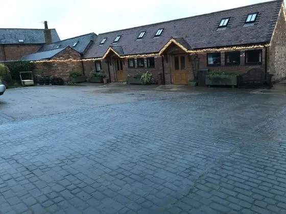 Kır Evi, 1 Büyük (Queen) Boy Yatak