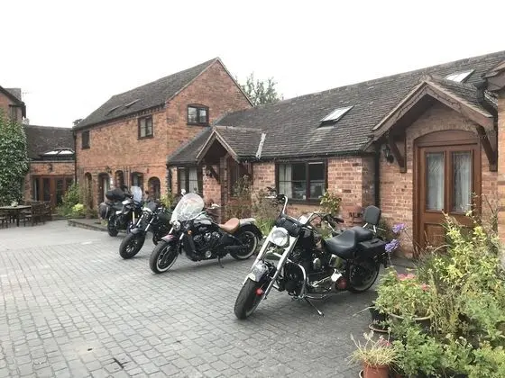 Kır Evi, 1 Büyük (Queen) Boy Yatak