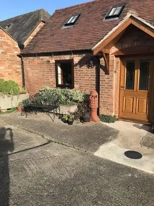 Kır Evi, 1 Büyük (Queen) Boy Yatak