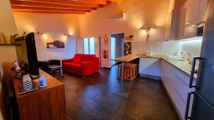 Ev, 1 Büyük (Queen) Boy Yatak