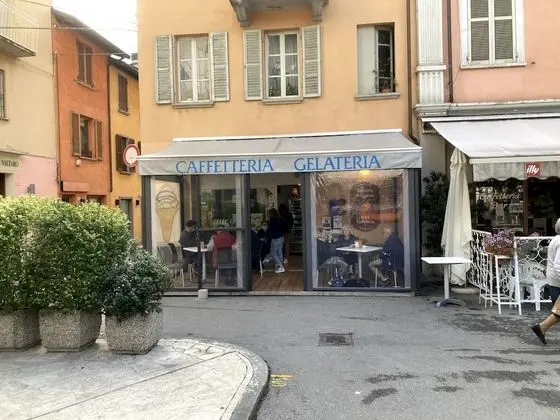 Stüdyo, 1 Büyük (Queen) Boy Yatak