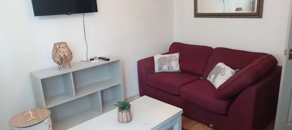 Apart Daire, 1 Büyük (Queen) Boy Yatak ve Çekyat