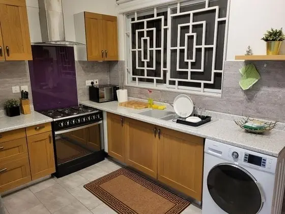 Ev, 2 Büyük (Queen) Boy Yatak