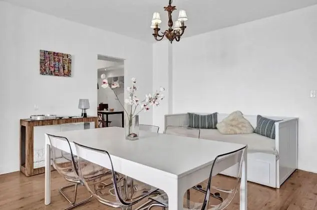 City Daire (2 Bedrooms)