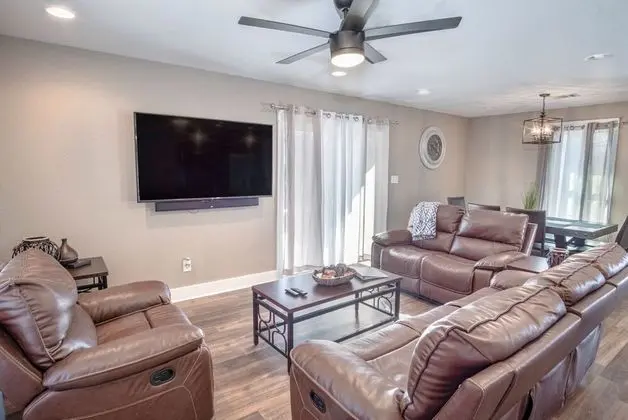 Ev (3 Bedrooms)