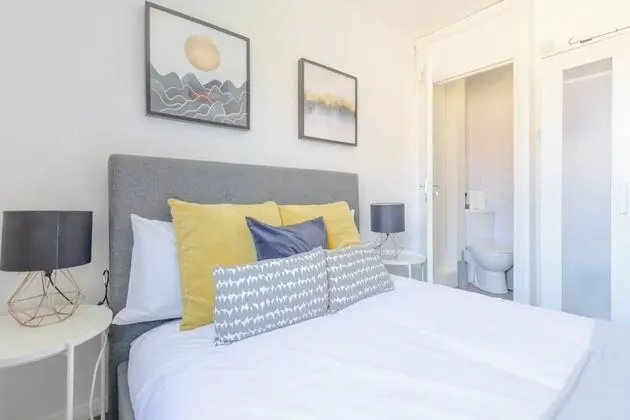 Ev (4 Bedrooms)