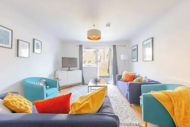 Ev (4 Bedrooms)