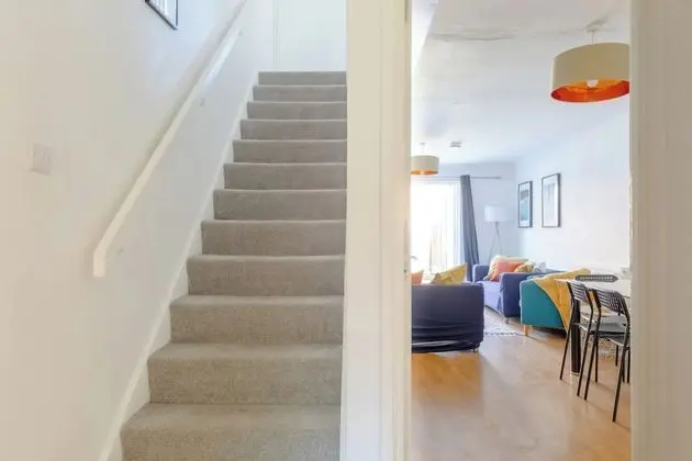 Ev (4 Bedrooms)