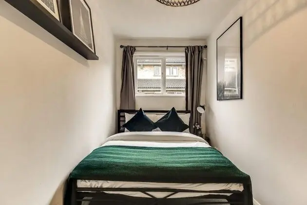 Ev (4 Bedrooms)