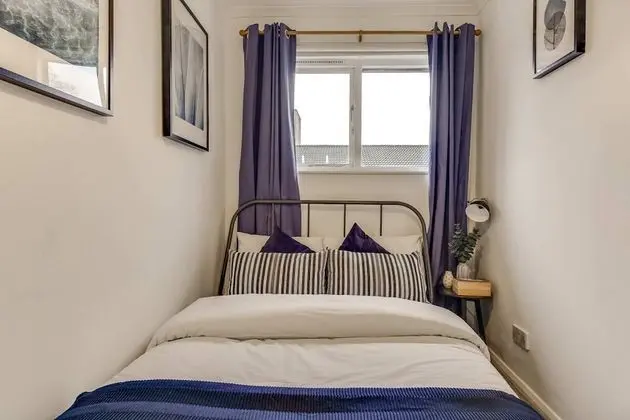 Ev (4 Bedrooms)