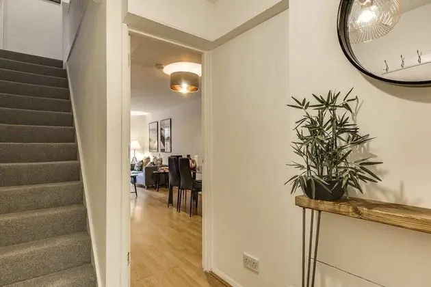 Ev (4 Bedrooms)