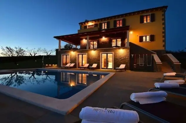 Villa, Birden Çok Yatak