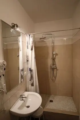 Deluxe Tek Büyük veya İki Ayrı Yataklı Oda, 1 En Büyük (King) Boy Yatak