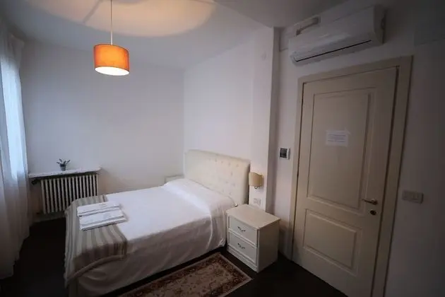 Tek Büyük Yataklı Oda, 1 Büyük (Queen) Boy Yatak, Özel Banyo