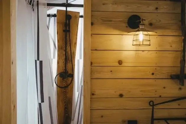 Kır Evi, 1 Büyük (Queen) Boy Yatak