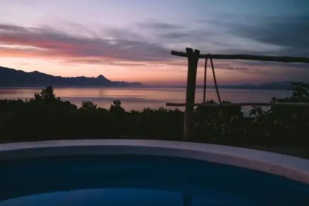 Kır Evi, 1 Büyük (Queen) Boy Yatak