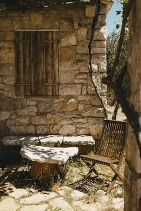 Kır Evi, 1 Büyük (Queen) Boy Yatak