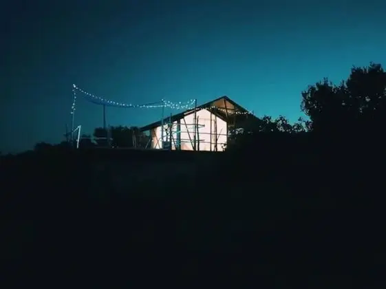 Kır Evi, 1 Büyük (Queen) Boy Yatak