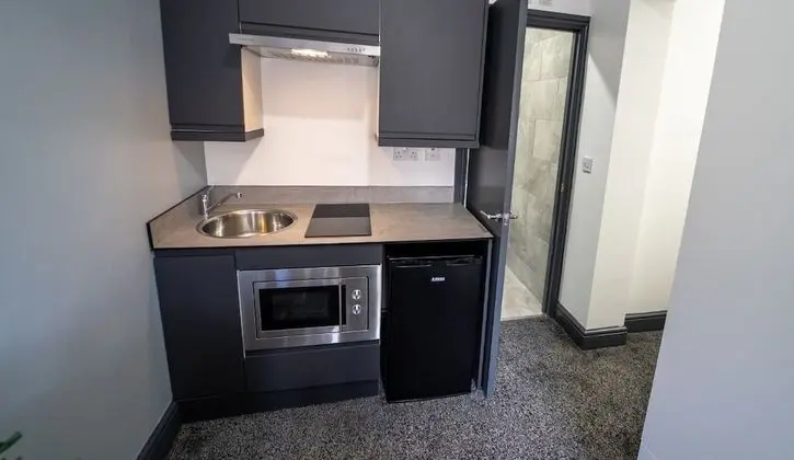 Stüdyo, 1 Büyük (Queen) Boy Yatak