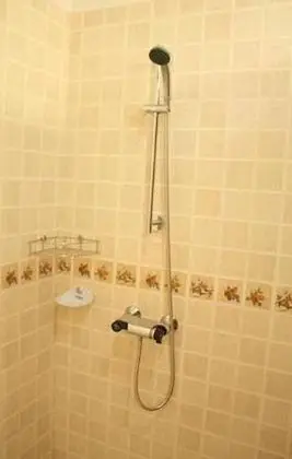 Ev, 2 Yatak Odası, Engellilere Uygun, Sigara İçilebilir