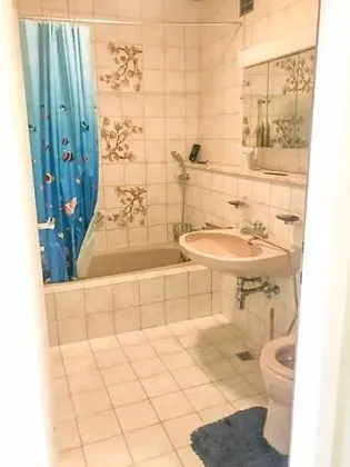 Room 1