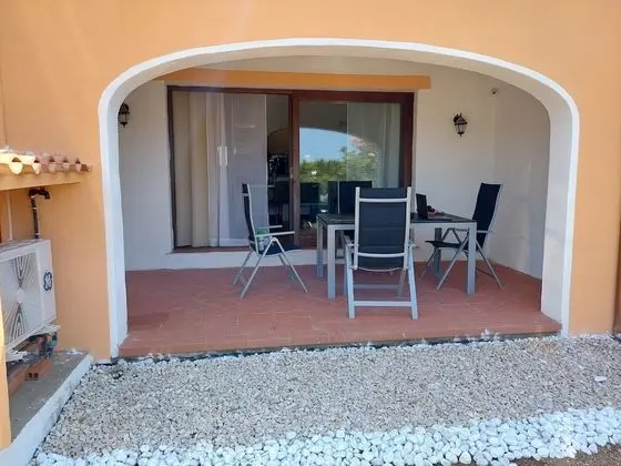 Ev, 1 Büyük (Queen) Boy Yatak ve Çekyat