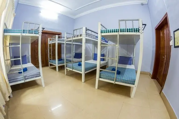 Deluxe 8 Beds Mixed Dorm