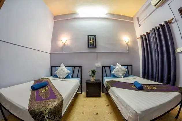 Deluxe Twin room with window