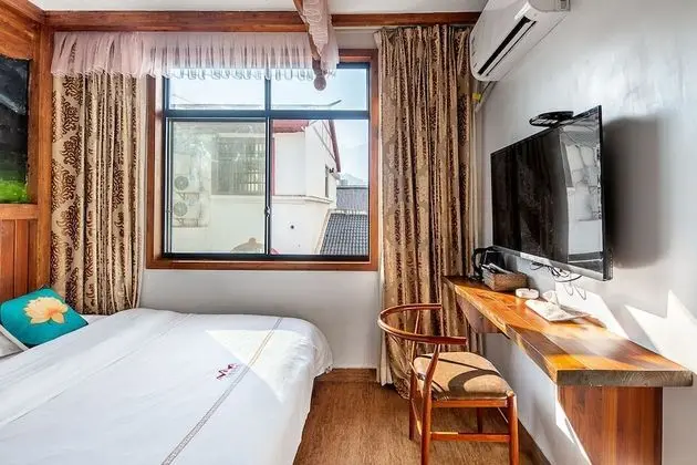 Standard Tek Büyük Yataklı Oda (with View)