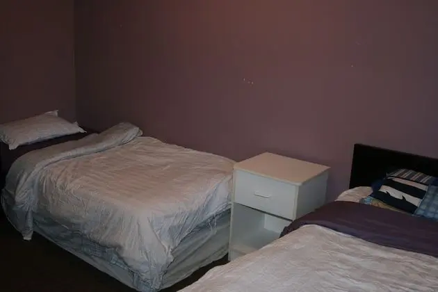 Basic Oda, 2 Tek Kişilik Yatak, Sigara İçilmez