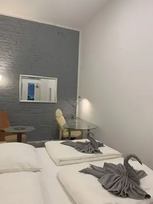 Tek Büyük veya İki Ayrı Yataklı Oda (2 - incl. Cleaning Fee 10 EUR)