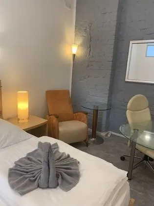 Tek Büyük veya İki Ayrı Yataklı Oda (2 - incl. Cleaning Fee 10 EUR)