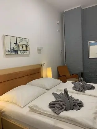 Tek Büyük veya İki Ayrı Yataklı Oda (2 - incl. Cleaning Fee 10 EUR)