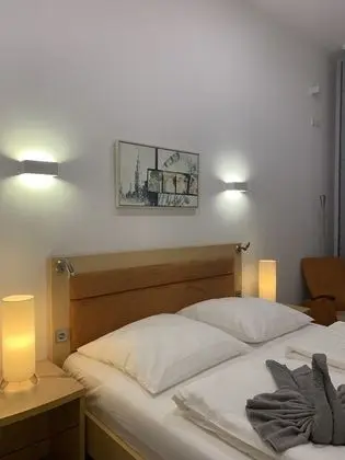 Tek Büyük veya İki Ayrı Yataklı Oda (2 - incl. Cleaning Fee 10 EUR)