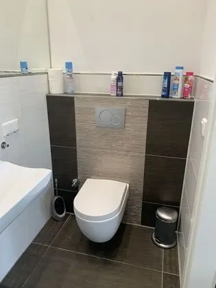Tek Büyük veya İki Ayrı Yataklı Oda (2 - incl. Cleaning Fee 10 EUR)